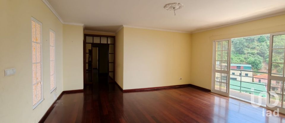 Moradia T3 em Canhas de 248 m²