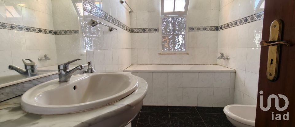 Moradia T3 em Canhas de 248 m²