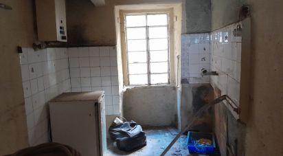 Maison T2 à Unhais da Serra de 142 m²