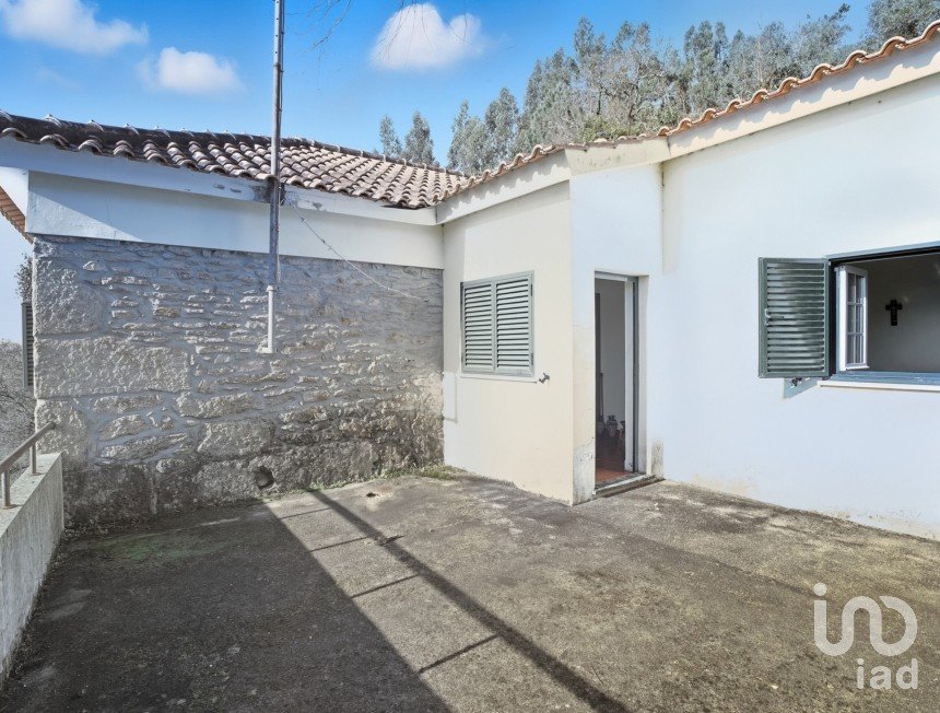 House T3 in Gandra e Taião of 130 m²