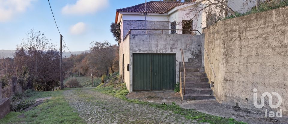 House T3 in Gandra e Taião of 130 m²