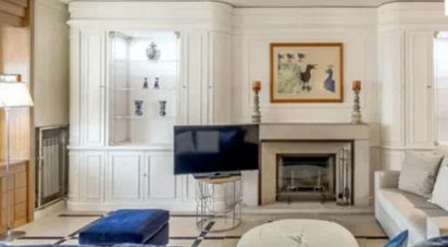 Apartment T3 in Campo de Ourique of 175 m²