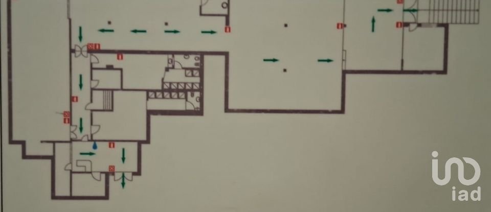 Loja / Estabelecimento Comercial em Valença, Cristelo Covo e Arão de 500 m²