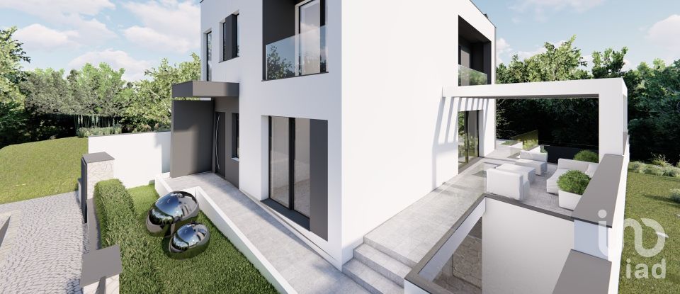 Moradia T3 em Mexilhoeira Grande de 185 m²