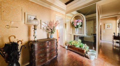 Apartment T4 in Algés, Linda-a-Velha e Cruz Quebrada-Dafundo of 139 m²