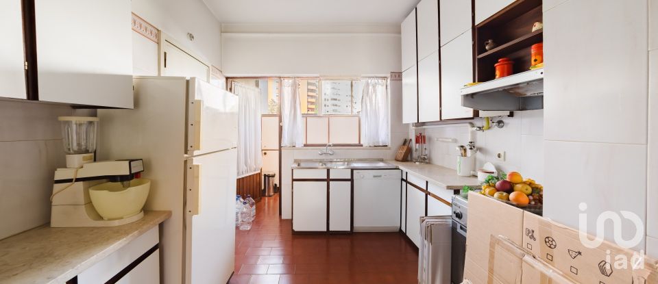 Apartamento T4 em Algés, Linda-a-Velha e Cruz Quebrada-Dafundo de 139 m²