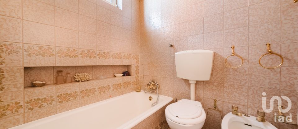 Apartamento T4 em Algés, Linda-a-Velha e Cruz Quebrada-Dafundo de 139 m²