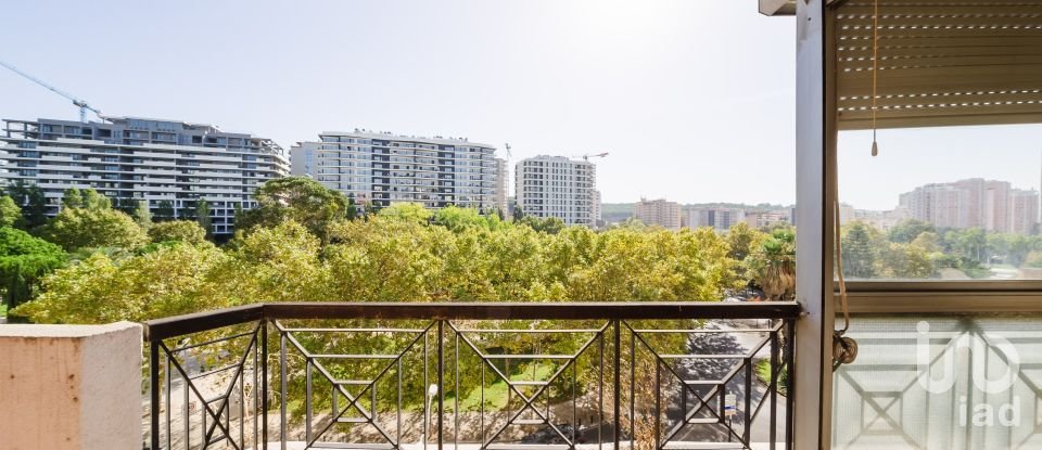 Apartamento T4 em Algés, Linda-a-Velha e Cruz Quebrada-Dafundo de 139 m²