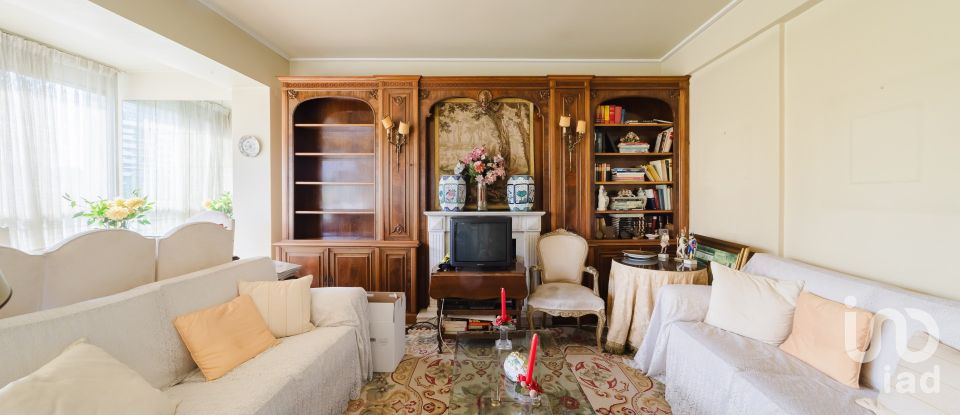 Apartamento T4 em Algés, Linda-a-Velha e Cruz Quebrada-Dafundo de 139 m²