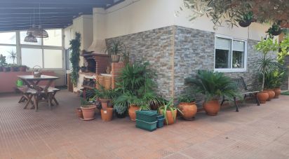 Maison de ville T4 à Mogadouro, Valverde, Vale de Porco e Vilar de Rei de 158 m²