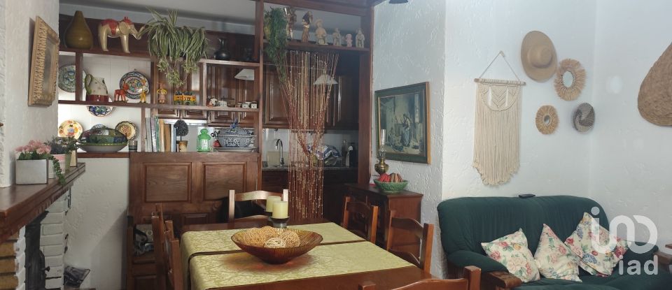 Maison de ville T4 à Mogadouro, Valverde, Vale de Porco e Vilar de Rei de 158 m²