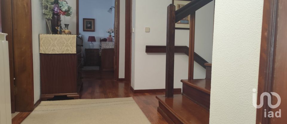Maison de ville T4 à Mogadouro, Valverde, Vale de Porco e Vilar de Rei de 158 m²