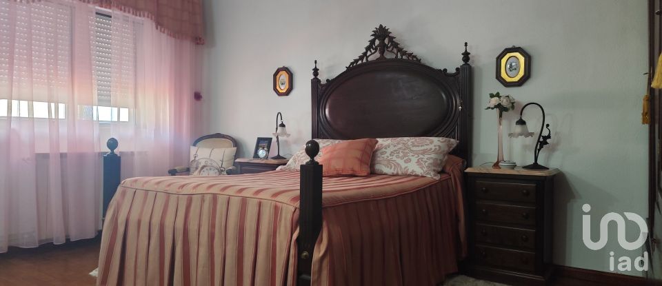 Maison de ville T4 à Mogadouro, Valverde, Vale de Porco e Vilar de Rei de 158 m²