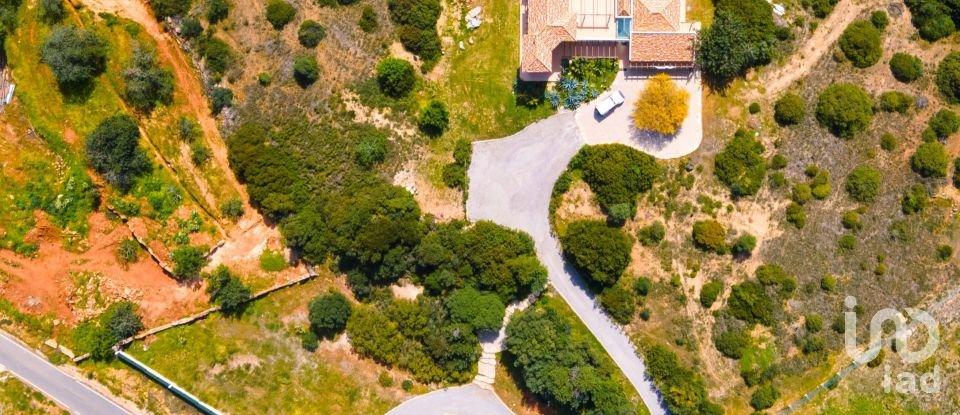 Quinta T4 em Moncarapacho e Fuseta de 267 m²