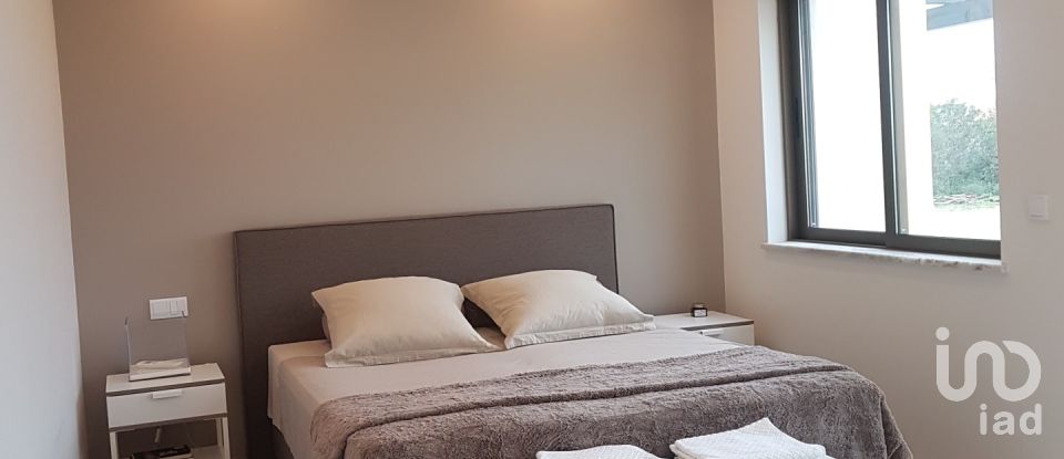 Quinta T4 em Moncarapacho e Fuseta de 267 m²