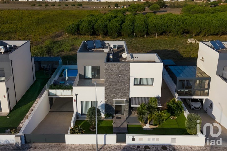 Moradia T4 em Tornada e Salir do Porto de 203 m²