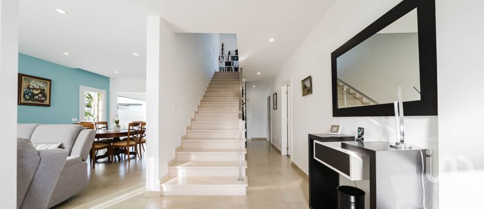 Moradia T4 em Tornada e Salir do Porto de 203 m²