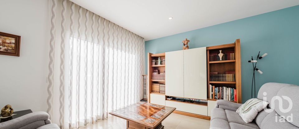 Moradia T4 em Tornada e Salir do Porto de 203 m²