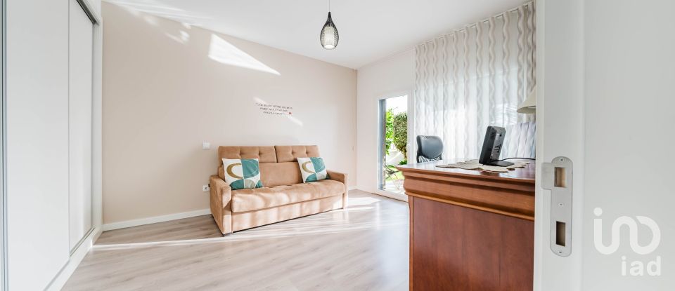 Moradia T4 em Tornada e Salir do Porto de 203 m²