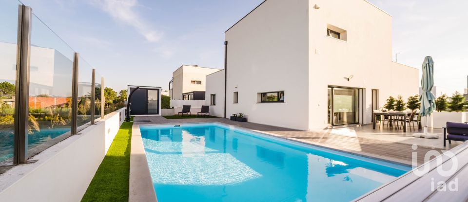 Moradia T4 em Tornada e Salir do Porto de 203 m²