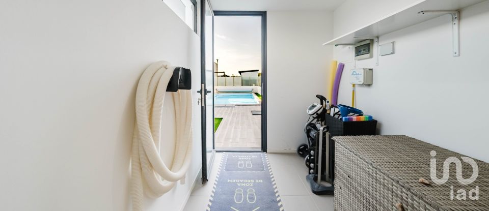 Moradia T4 em Tornada e Salir do Porto de 203 m²