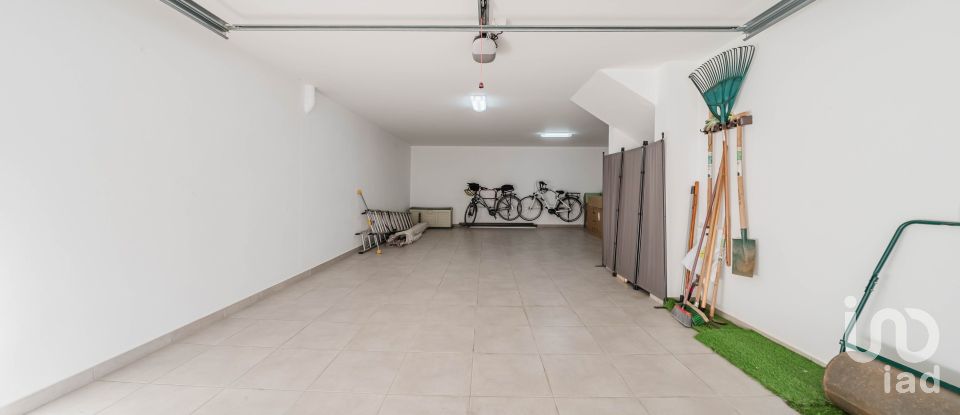 Moradia T4 em Tornada e Salir do Porto de 203 m²