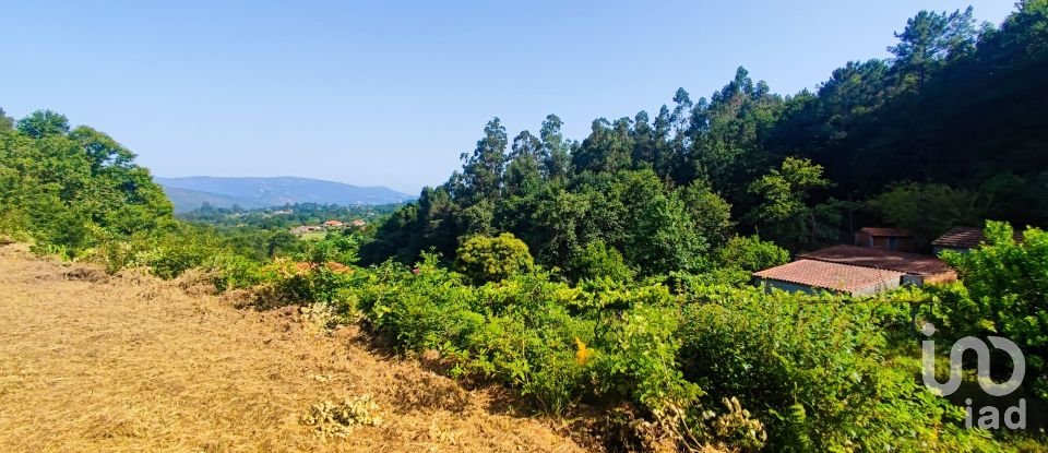 Terreno em Romarigães de 2 310 m²