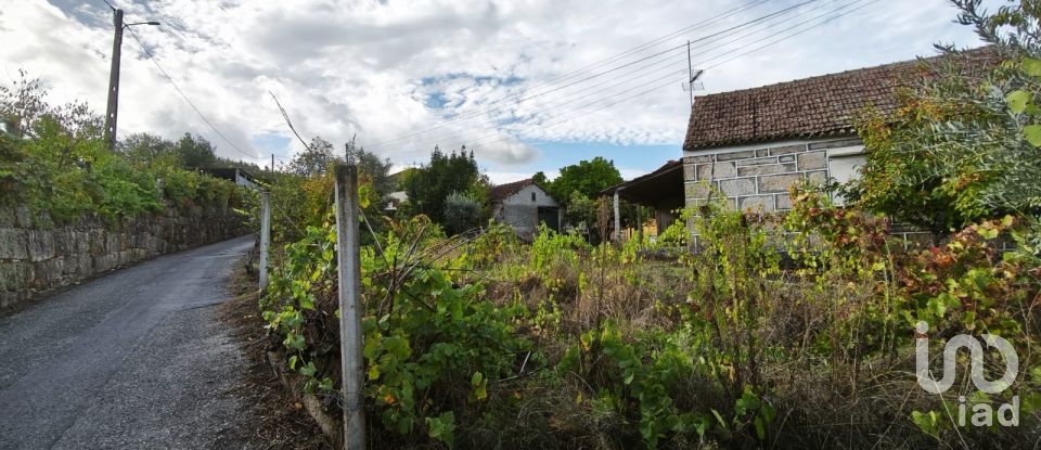 Moradia T0 em Seixo da Beira de 222 m²