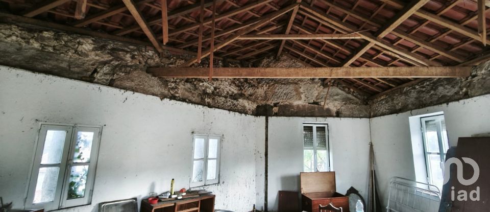 Moradia T0 em Seixo da Beira de 222 m²