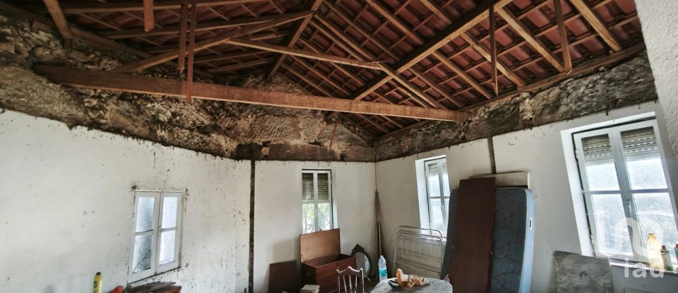 Moradia T0 em Seixo da Beira de 222 m²