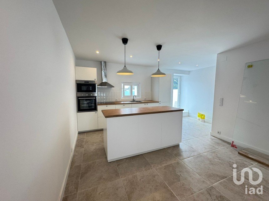 Moradia T3 em Alenquer (Santo Estêvão e Triana) de 180 m²