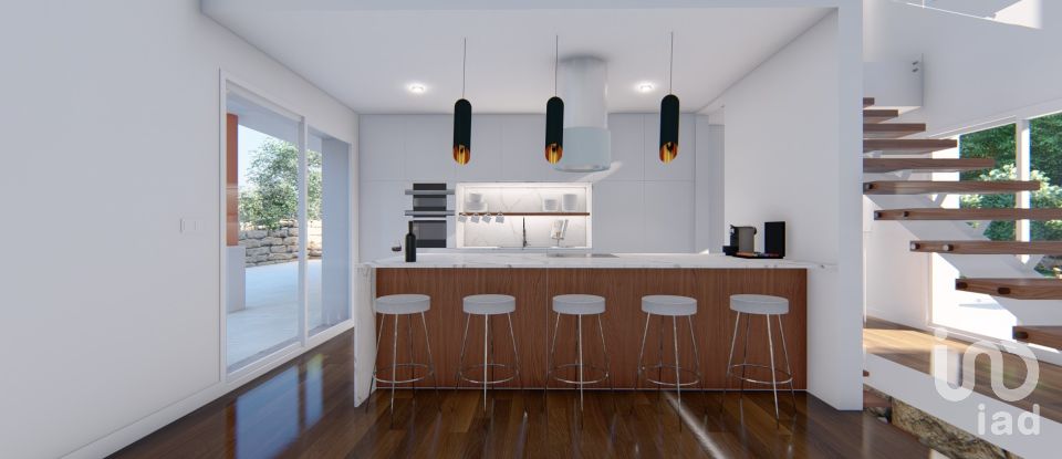 Terreno urbano em Turcifal de 753 m²