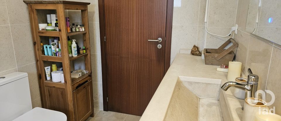 Casa de Campo T5 em - de 179 m²