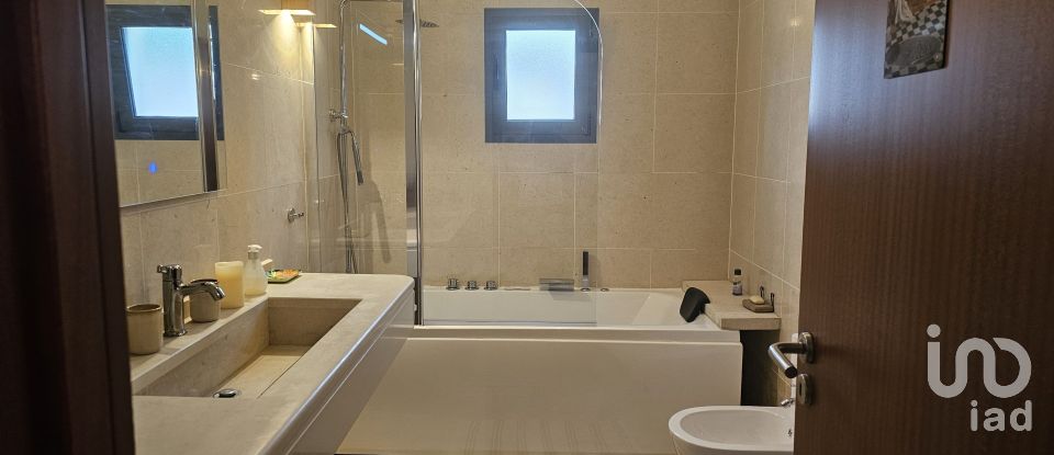 Casa de Campo T5 em - de 179 m²