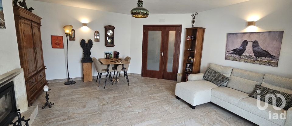 Casa de Campo T5 em - de 179 m²