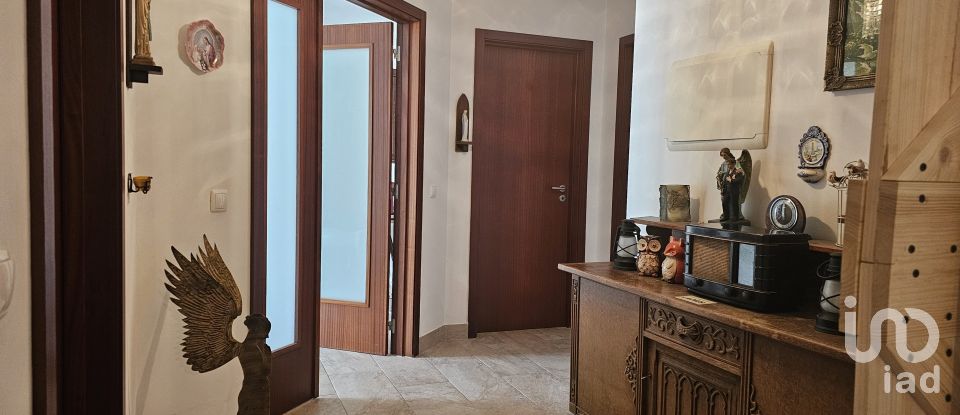 Casa de Campo T5 em - de 179 m²