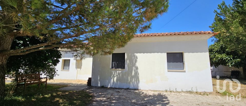 Casa de Campo T5 em - de 179 m²