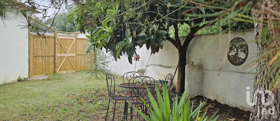 Casa de Campo T5 em - de 179 m²