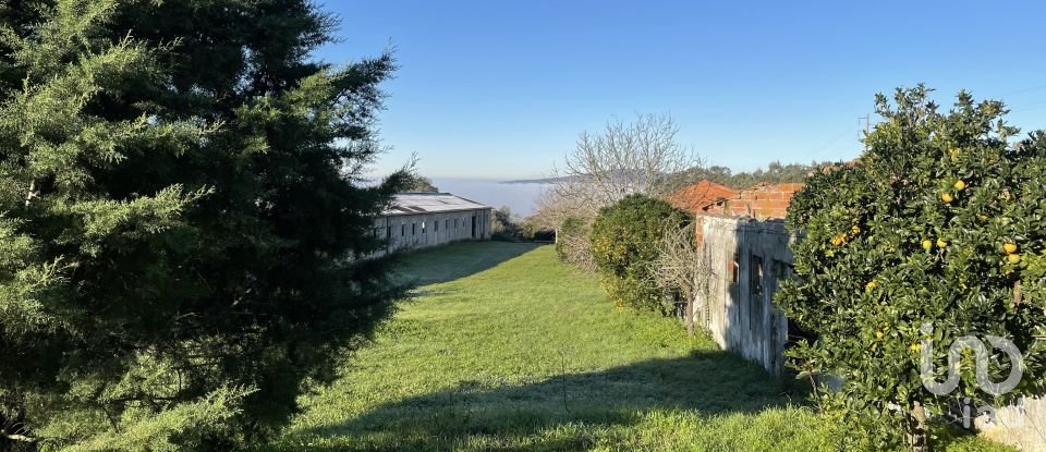 Casa de Campo T5 em - de 179 m²