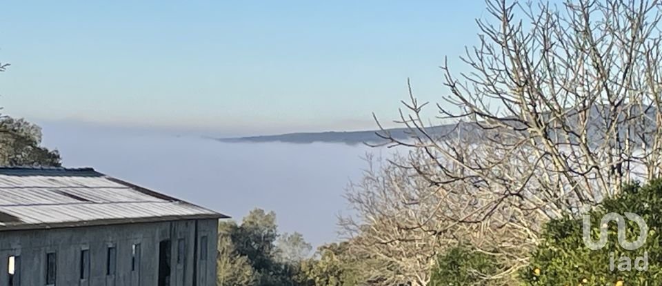 Casa de Campo T5 em - de 179 m²