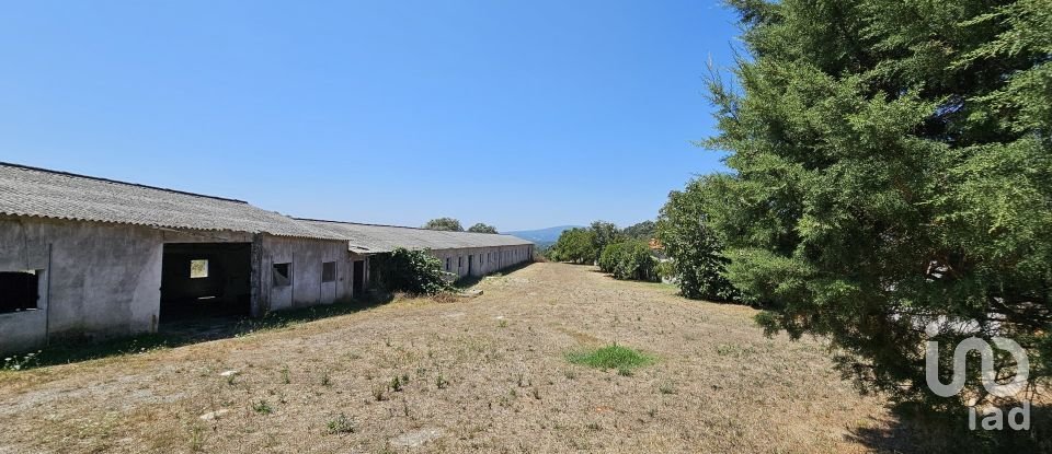 Casa de Campo T5 em - de 179 m²