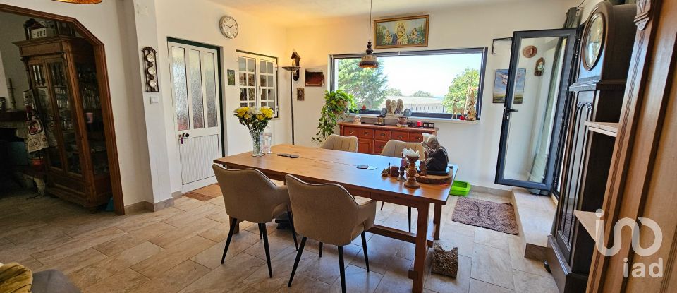 Casa de Campo T5 em - de 179 m²