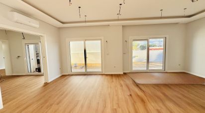 Maison T4 à Fernão Ferro de 147 m²