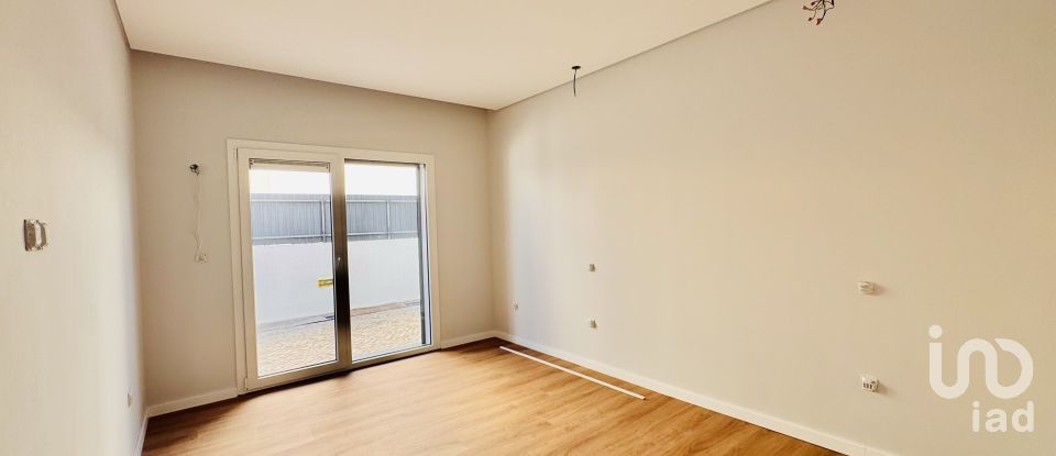 Maison T4 à Fernão Ferro de 147 m²