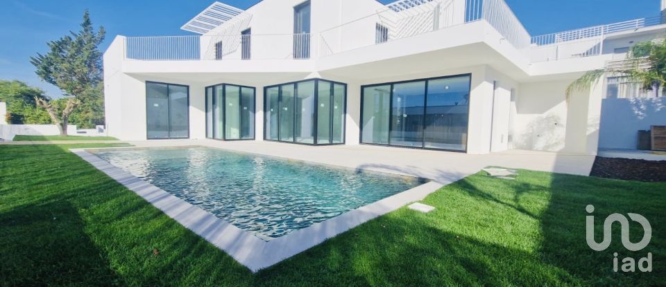 Moradia T4 em Sesimbra (Castelo) de 336 m²