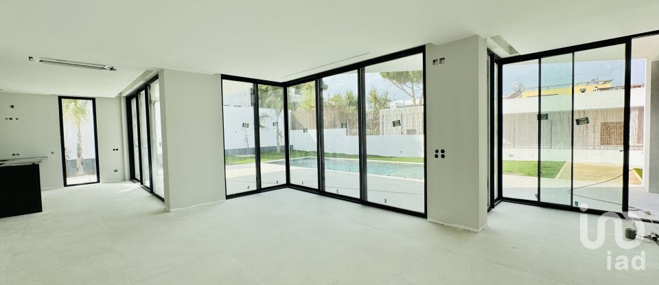 Moradia T4 em Sesimbra (Castelo) de 336 m²