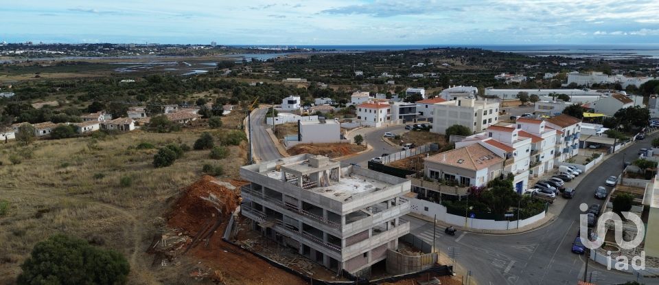 Apartamento T3 em Mexilhoeira Grande de 229 m²