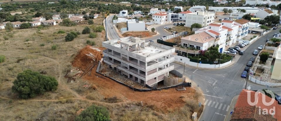 Apartamento T3 em Mexilhoeira Grande de 315 m²