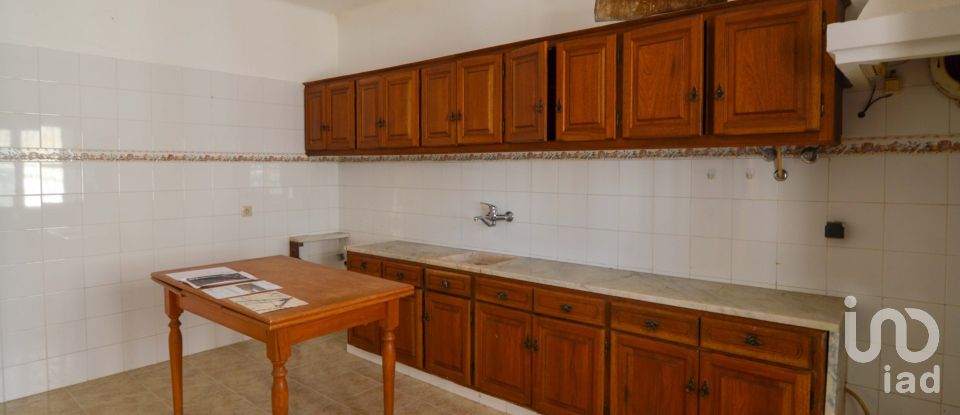 Moradia térrea T4 em Lagoa e Carvoeiro de 150 m²