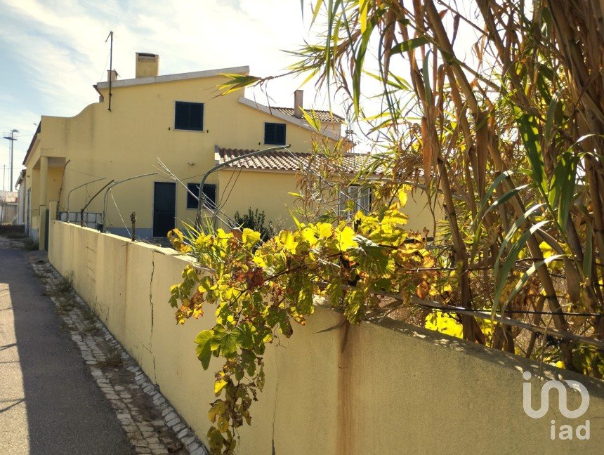 Moradia T3 em São João das Lampas e Terrugem de 215 m²